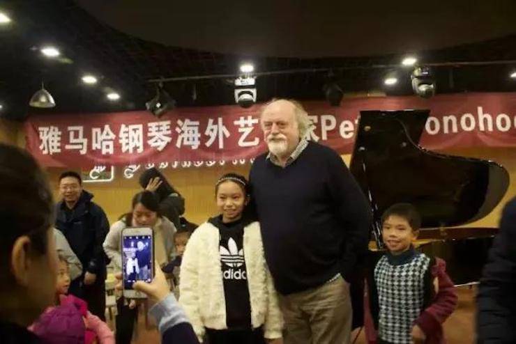 【回顾】热博rb88海外艺术家Peter Donohoe成都雅音大师班讲座活动圆满落幕！